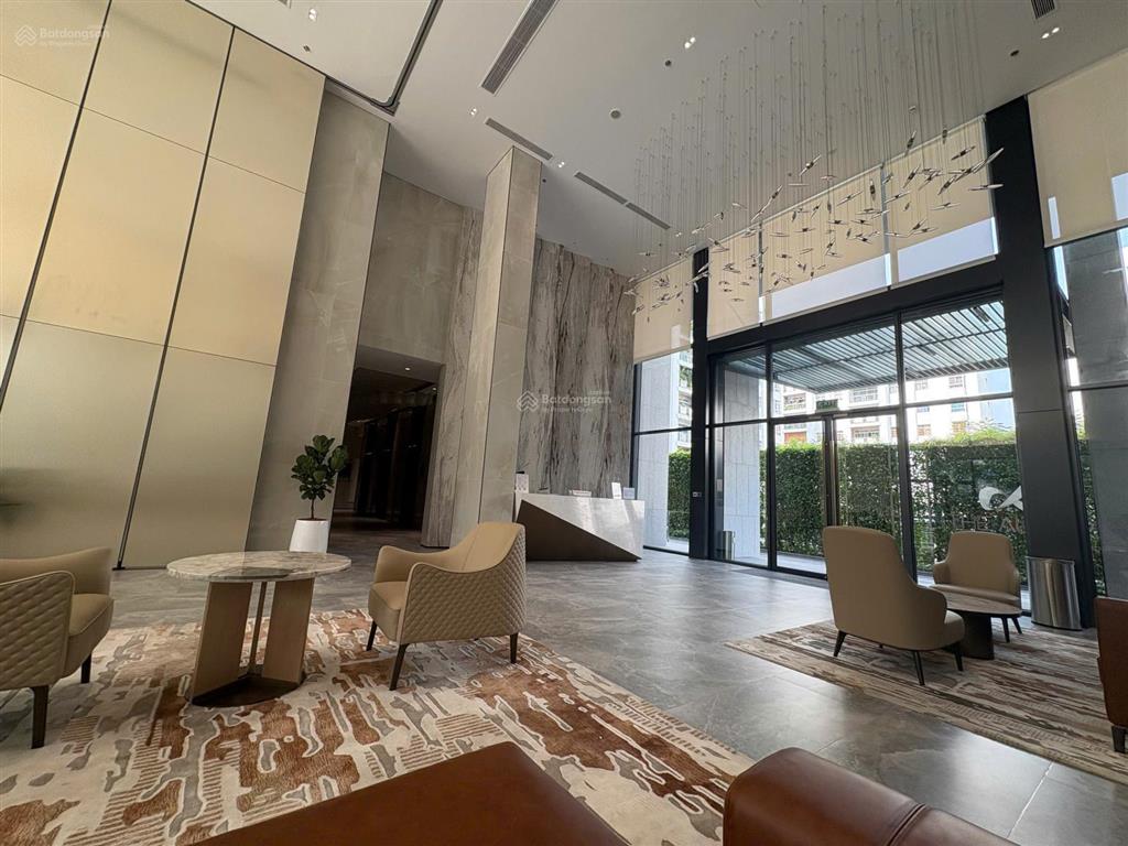 Gấp. chủ gửi bán gấp căn hộ aurora pmh, diện tích 74m2, tội thất mới 100%, giá 9,2 tỷ