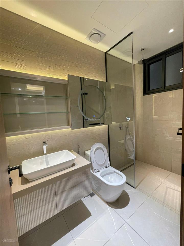 Gấp. chủ gửi bán gấp căn hộ aurora pmh, diện tích 74m2, tội thất mới 100%, giá 9,2 tỷ