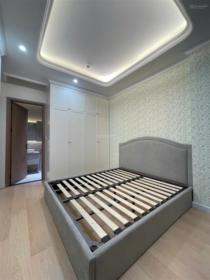 Gấp. chủ gửi bán gấp căn hộ aurora pmh, diện tích 74m2, tội thất mới 100%, giá 9,2 tỷ