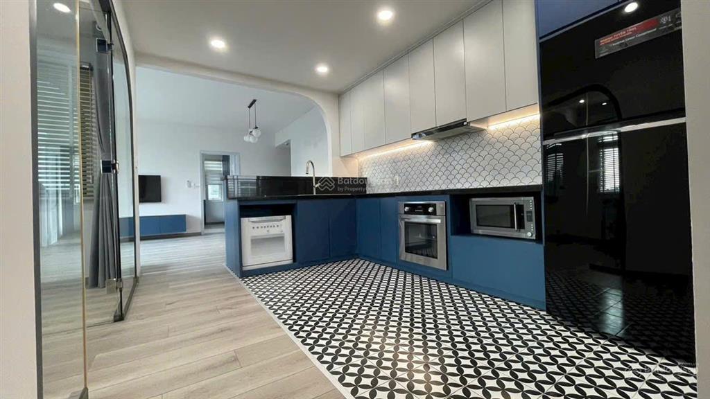 Gấp. chủ thiện chí gửi bán gấp căn hộ cảnh viên 2, nội thất mới đẹp, 118m2, giá 11,9 tỷ