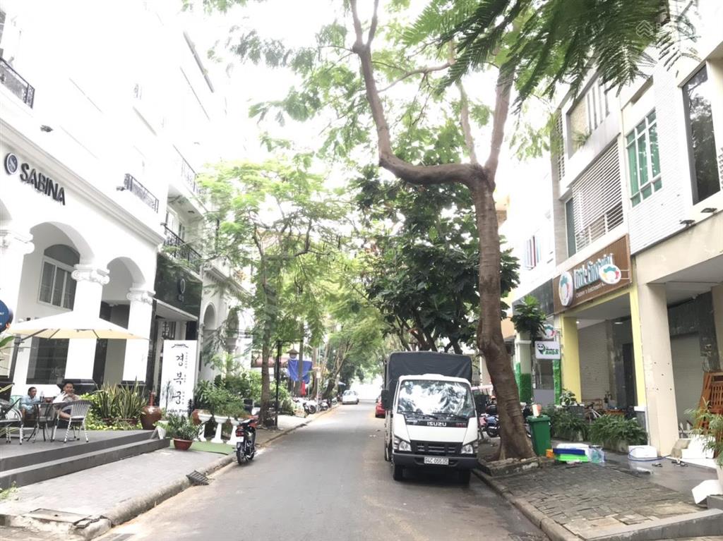 Gấp. giảm 5 tỷ còn 28,5 tỷ  chủ gửi bán gấp nhà phố khu hưng gia hưng phước có thang máy