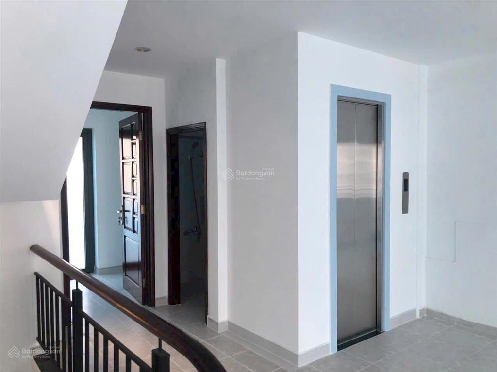 Gấp. giảm 5 tỷ còn 28,5 tỷ  chủ gửi bán gấp nhà phố khu hưng gia hưng phước có thang máy