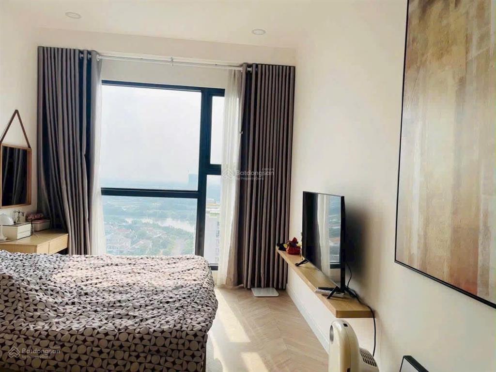 Gấp. chủ gửi bán gấp căn hộ 2pn tầng cao chung cư antonia, view sông, giá 9,4 tỷ