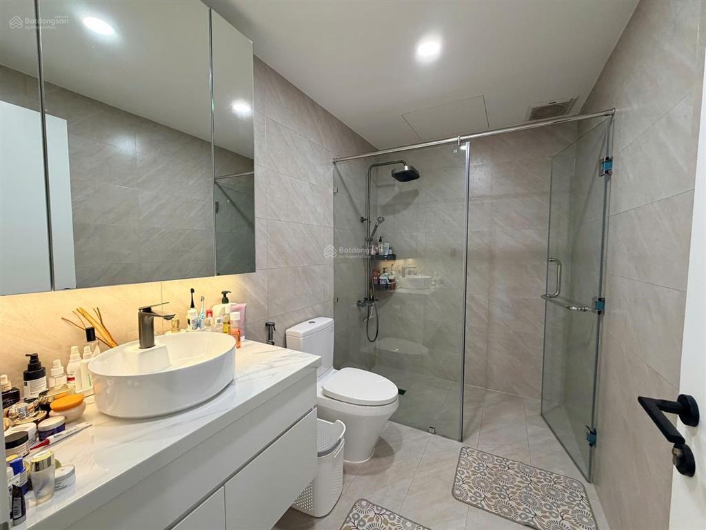 Gấp. chủ gửi bán gấp căn hộ green valley, 3pn lầu cao, nội thất cao cấp, giá 12,2 tỷ