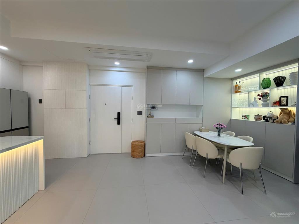 Gấp. bán gấp trong tháng căn hộ green valley, lầu cao, nt cao cấp, diện tích 120m2, giá 11,9 tỷ