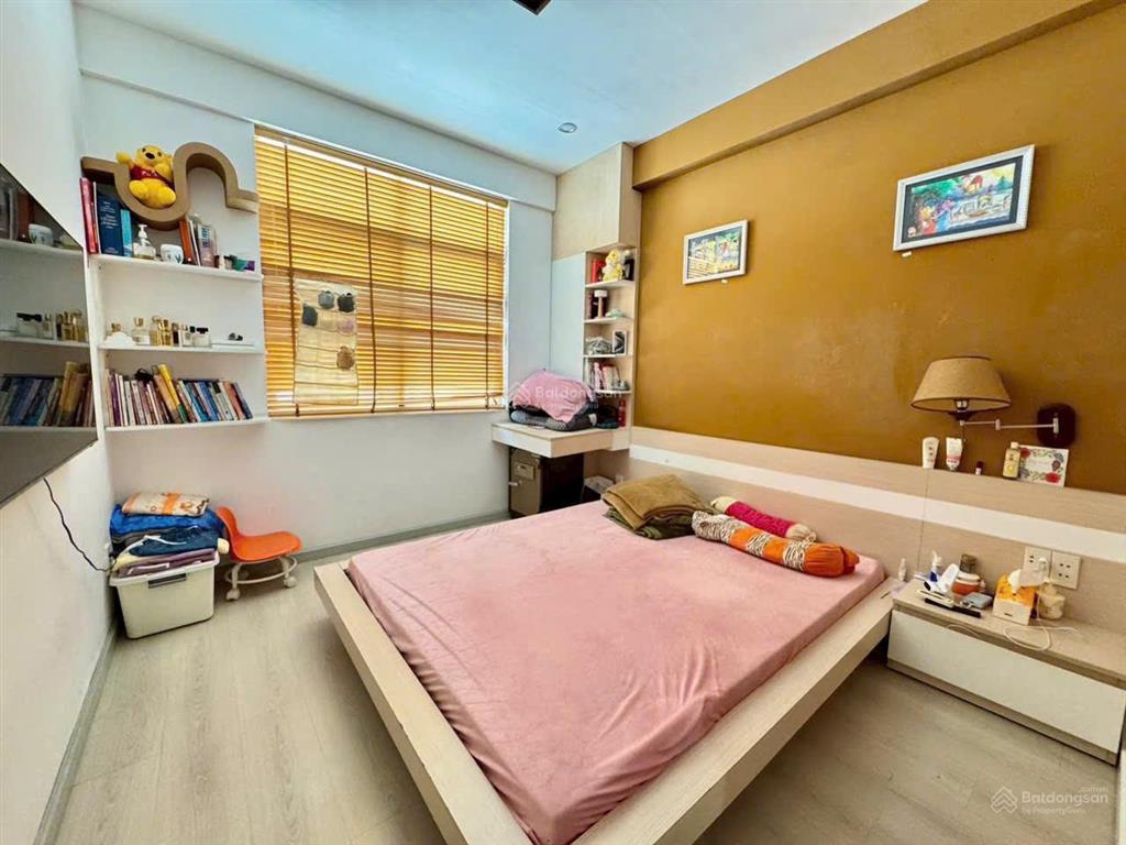 Gấp. chủ gửi bán gấp căn hộ cảnh viên 1, căn góc, view công viên, 119m2, giá 10,2 tỷ