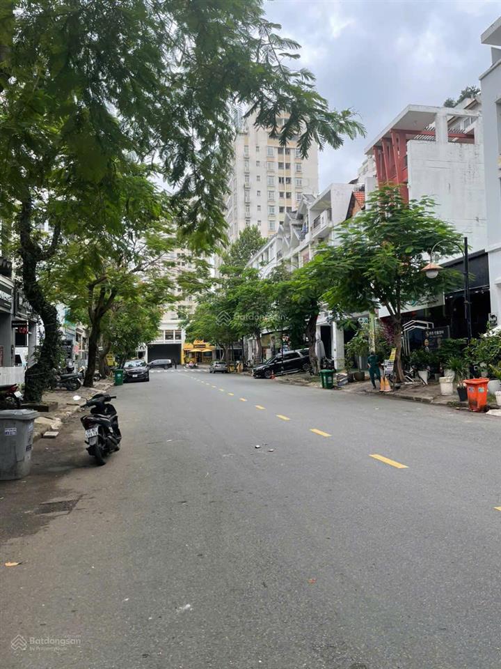 Gấp. chủ nhà thiện gửi bán gấp nhà phố góc công viên đường lớn khu hưng gia giá 65 tỷ