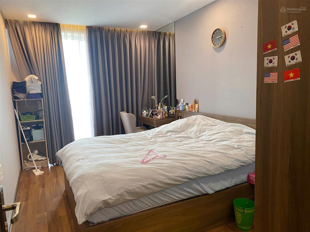 Gấp. chủ gửi bán gấp căn hộ 3pn  117m2 scenic valley 1, căn góc, giá 9,6 tỷ