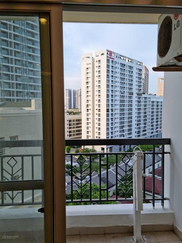 Gấp. chủ giảm giá bán gấp trong tháng căn hộ 3pn view biệt thự cc green view, lầu cao, giá 8 tỷ