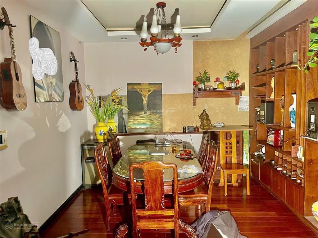 Gấp. chủ giảm giá bán gấp trong tháng căn hộ 3pn view biệt thự cc green view, lầu cao, giá 8 tỷ