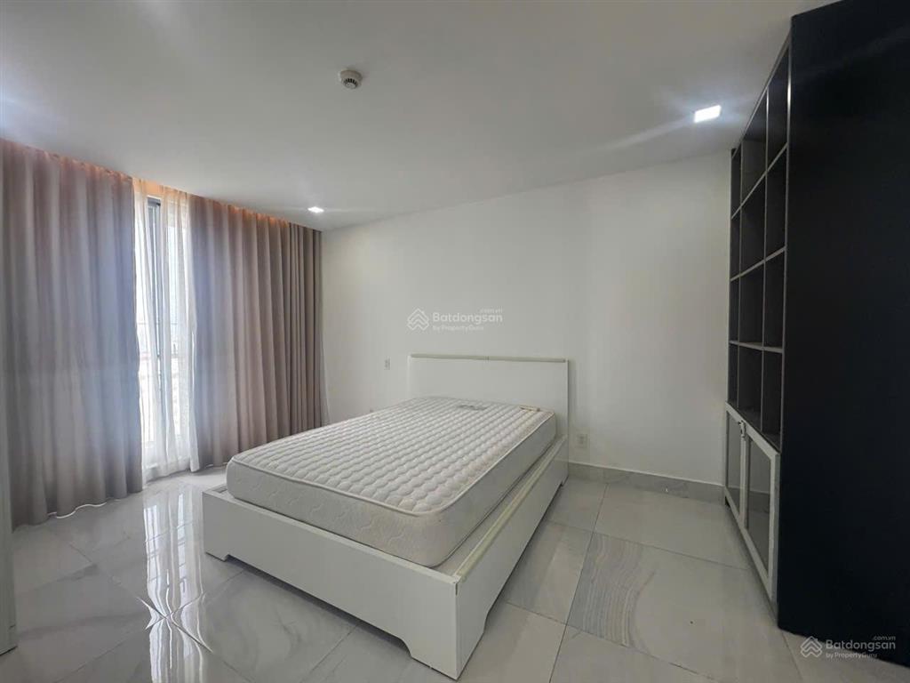 Gấp. chủ gửi bán gấp trong tháng căn hộ 3pn green valley, căn góc, lầu cao, view hồ bơi, giá 9,5 tỷ