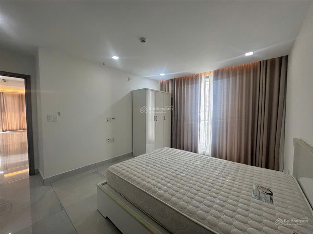 Gấp. chủ gửi bán gấp trong tháng căn hộ 3pn green valley, căn góc, lầu cao, view hồ bơi, giá 9,5 tỷ
