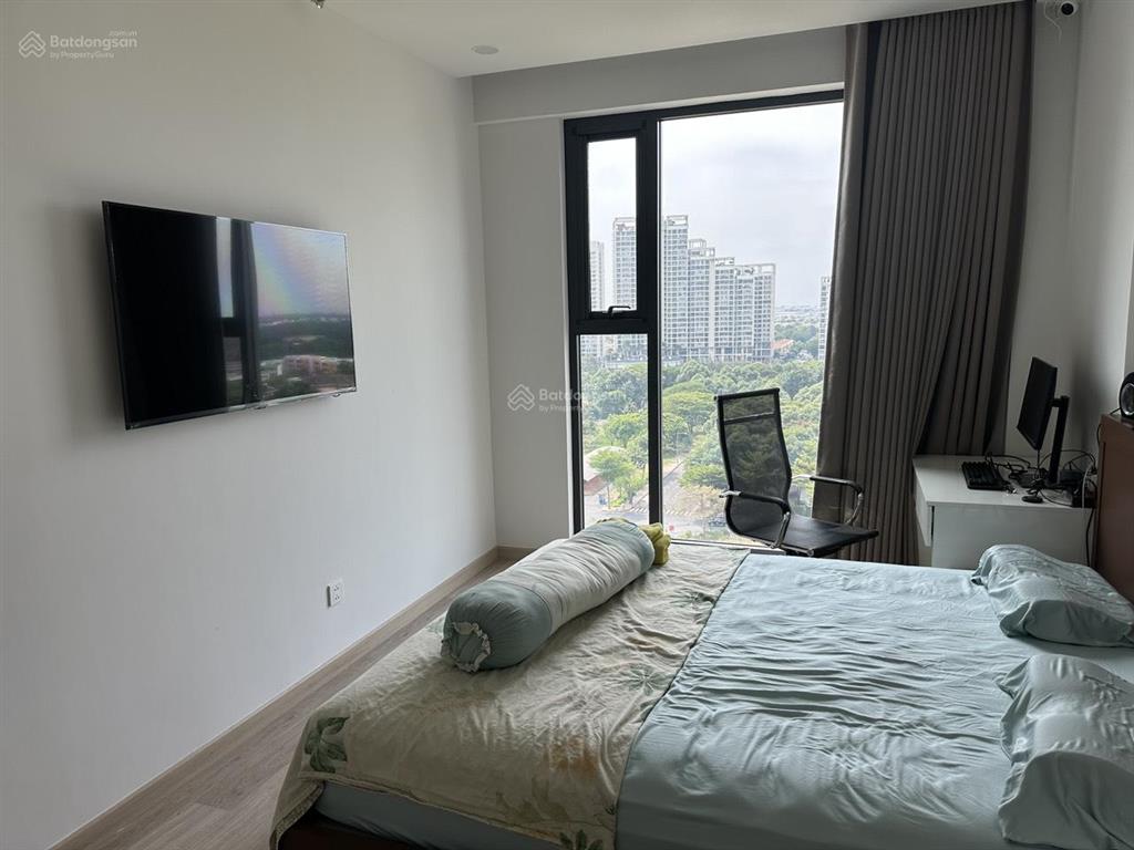 Gấp. chủ gửi bán gấp căn hộ cardinal court, 2pn, lầu cao, có sổ hồng, nội thất cao cấp, giá 10,9 tỷ