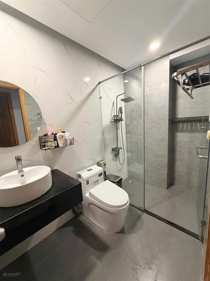 Gấp. chủ gửi bán gấp căn hộ saigon south, 76m2, view hồ bơi, nhà đẹp, giá 6 tỷ
