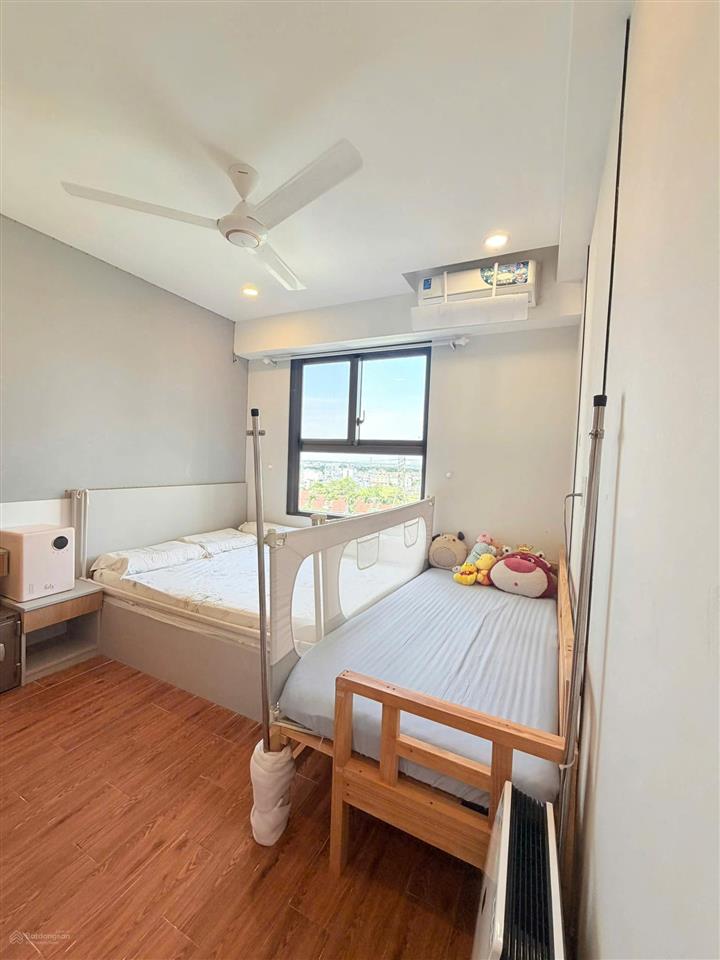 Gấp. chủ gửi bán gấp căn hộ saigon south, 76m2, view hồ bơi, nhà đẹp, giá 6 tỷ