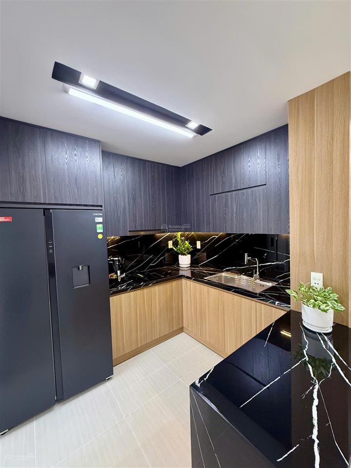 Gấp. chủ gửi bán gấp căn hộ duplex 3pn  star hill, 146m2, view 3 mặt thoáng, giá 13,8 tỷ