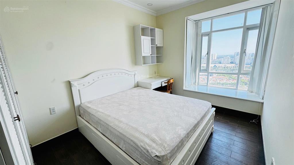 Gấp. chủ gửi bán gấp căn hộ riverside residence, căn góc, lầu cao, tòa c, giá 15,5 tỷ