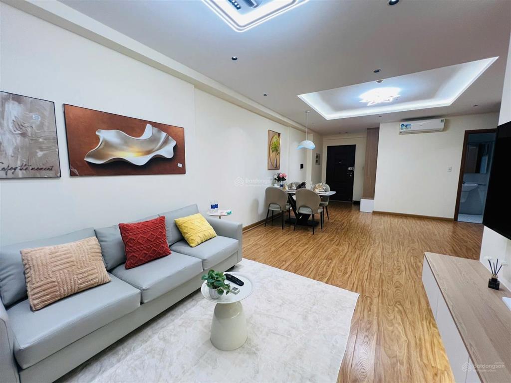 Gấp. chủ gửi bán gấp căn hộ scenic valley 1, 77m2, căn góc, lầu cao, nhà đẹp, giá 7,9 tỷ