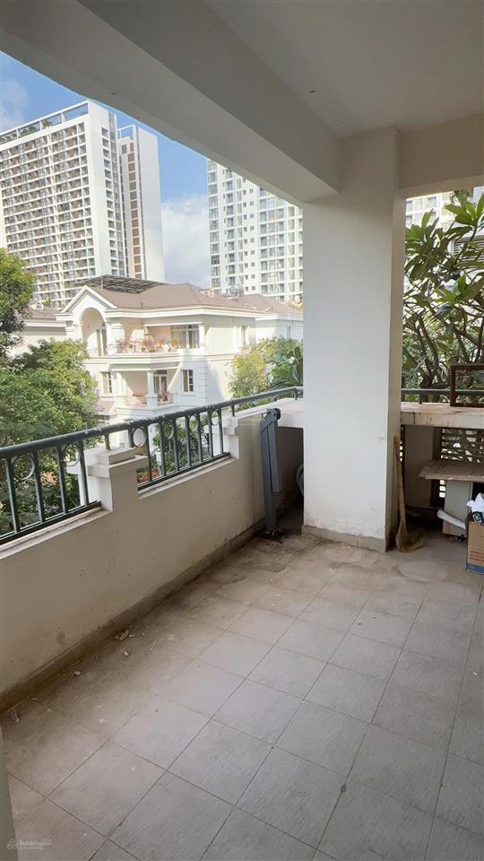 Gấp. chủ gửi bán gấp căn góc cảnh viên 2, 120m2, giá 10,65 tỷ tl