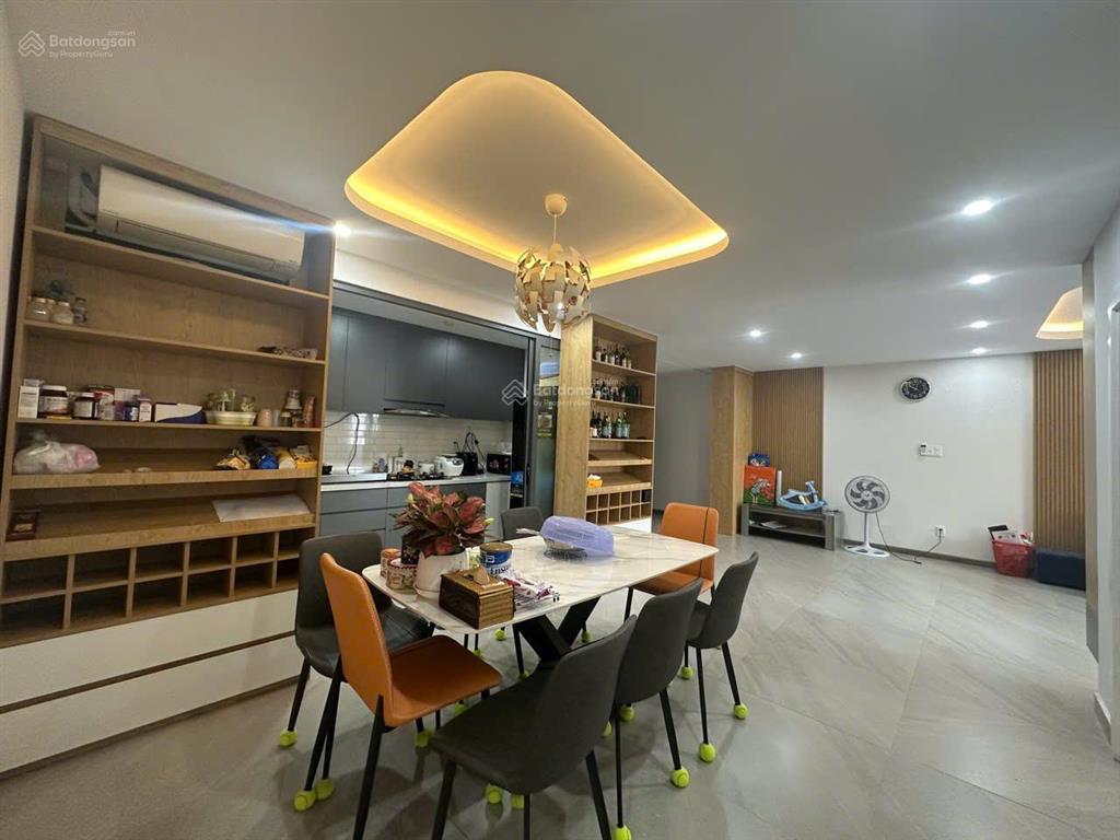 Gấp. chủ thiện chí bán gấp căn hộ happy valley, 135m², 4pn, căn góc, giá 10,7 tỷ