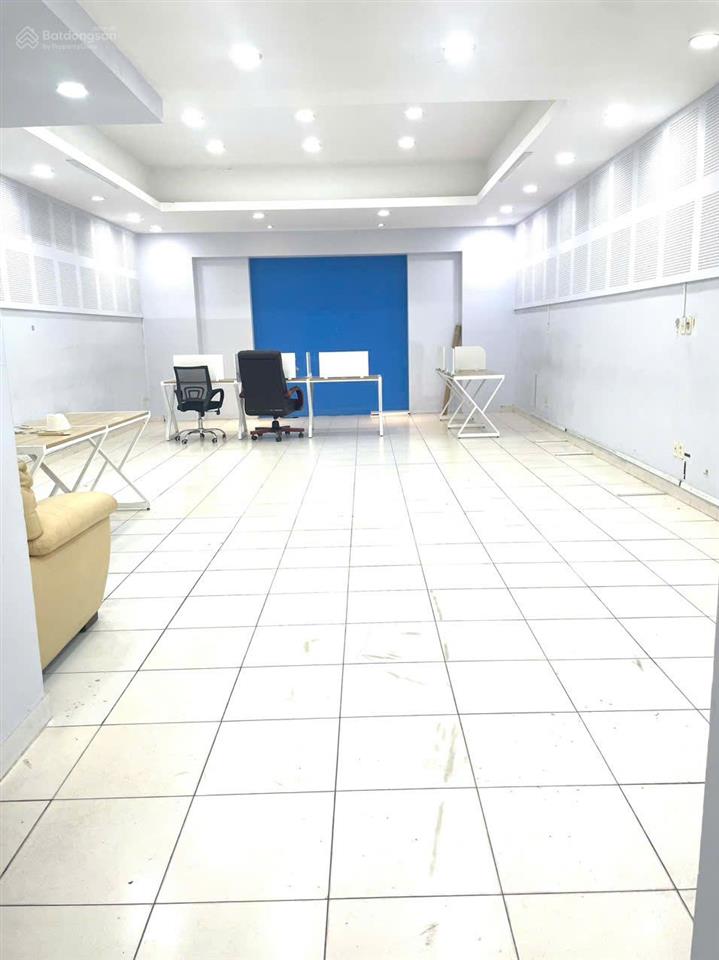 Gấp. cho thuê văn phòng lầu 1 đường nguyễn văn linh quận 7, 100m2 giá 14tr/tháng