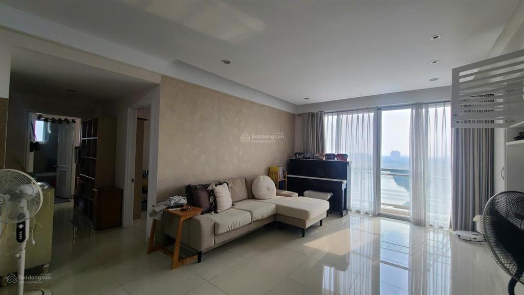 Gấp. chủ thiện chí cho thuê căn hộ 3pn lầu cao, căn góc view sông riverpark residence  37tr/tháng