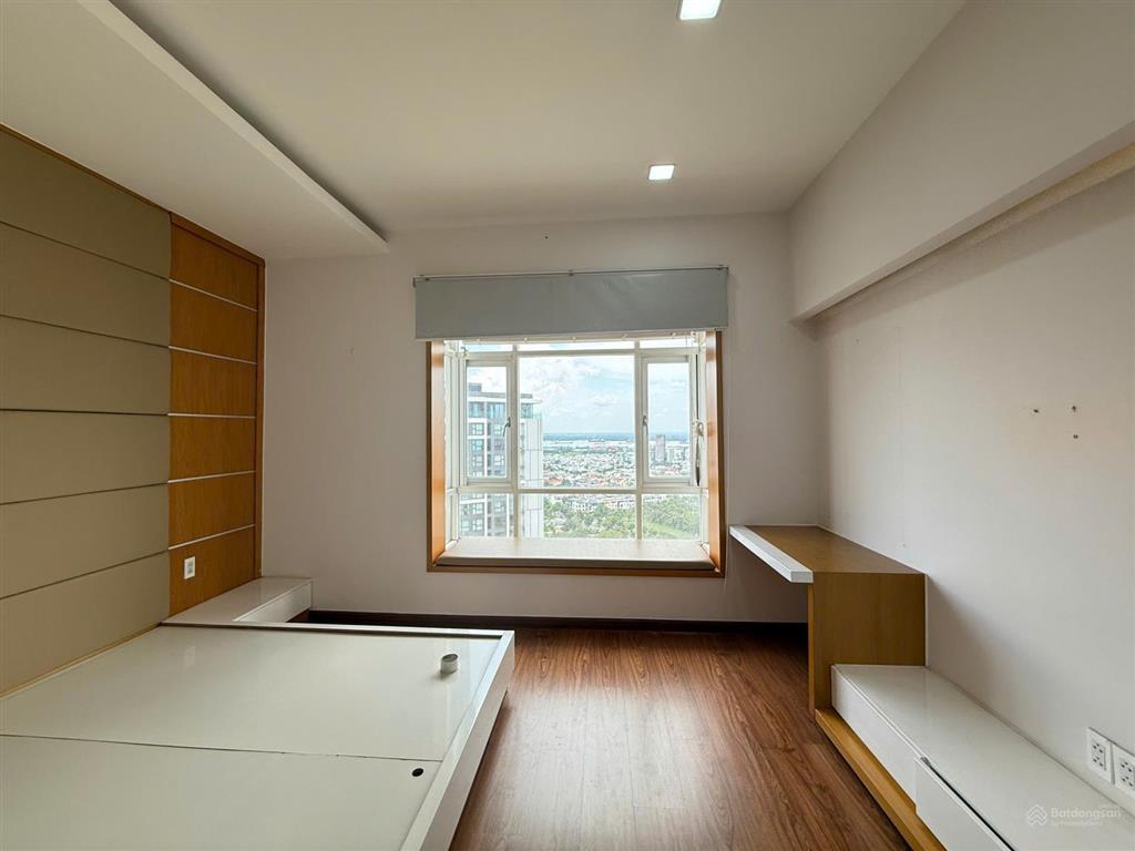 Gấp. giảm giá bán gấp căn hộ riverside residence, 146m2, lầu cao, tòa c, giá 15,7 tỷ