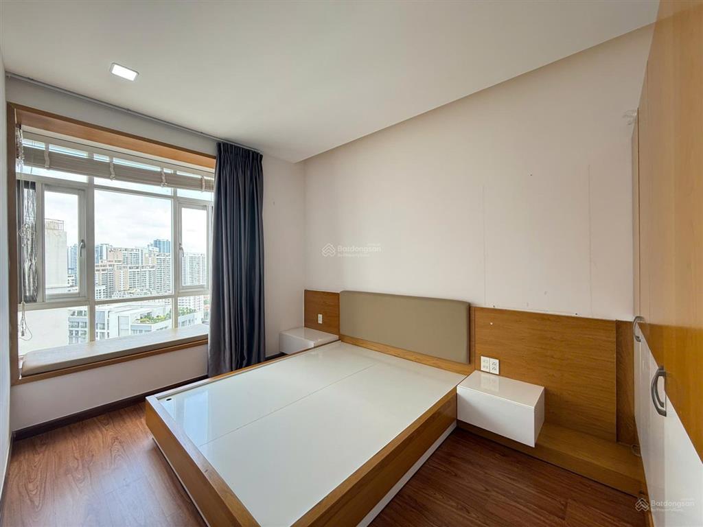 Gấp. giảm giá bán gấp căn hộ riverside residence, 146m2, lầu cao, tòa c, giá 15,7 tỷ