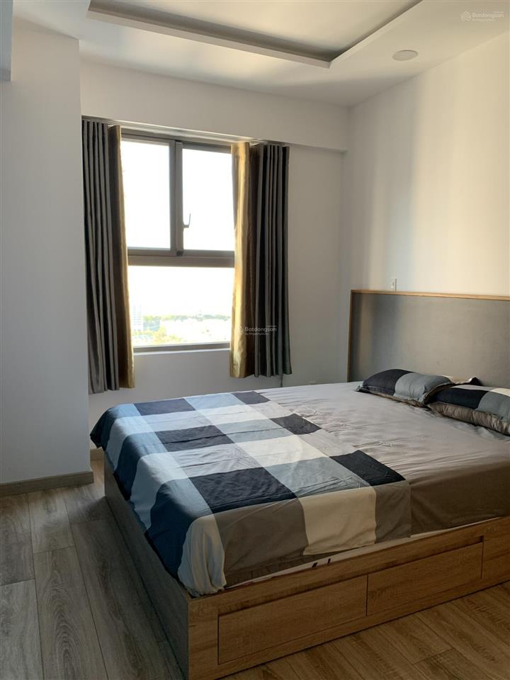 Gấp. chủ gửi bán gấp căn hộ saigon south, căn góc, view sông, 3pn, giá 7 tỷ