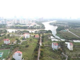 Gấp. chủ gửi bán gấp căn hộ saigon south, căn góc, view sông, 3pn, giá 7 tỷ