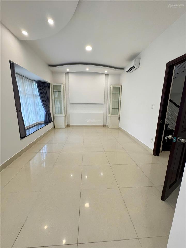 Gấp. chủ gửi cho thuê biệt thự phú mỹ hưng khu mỹ thái 1 giá 40tr/tháng