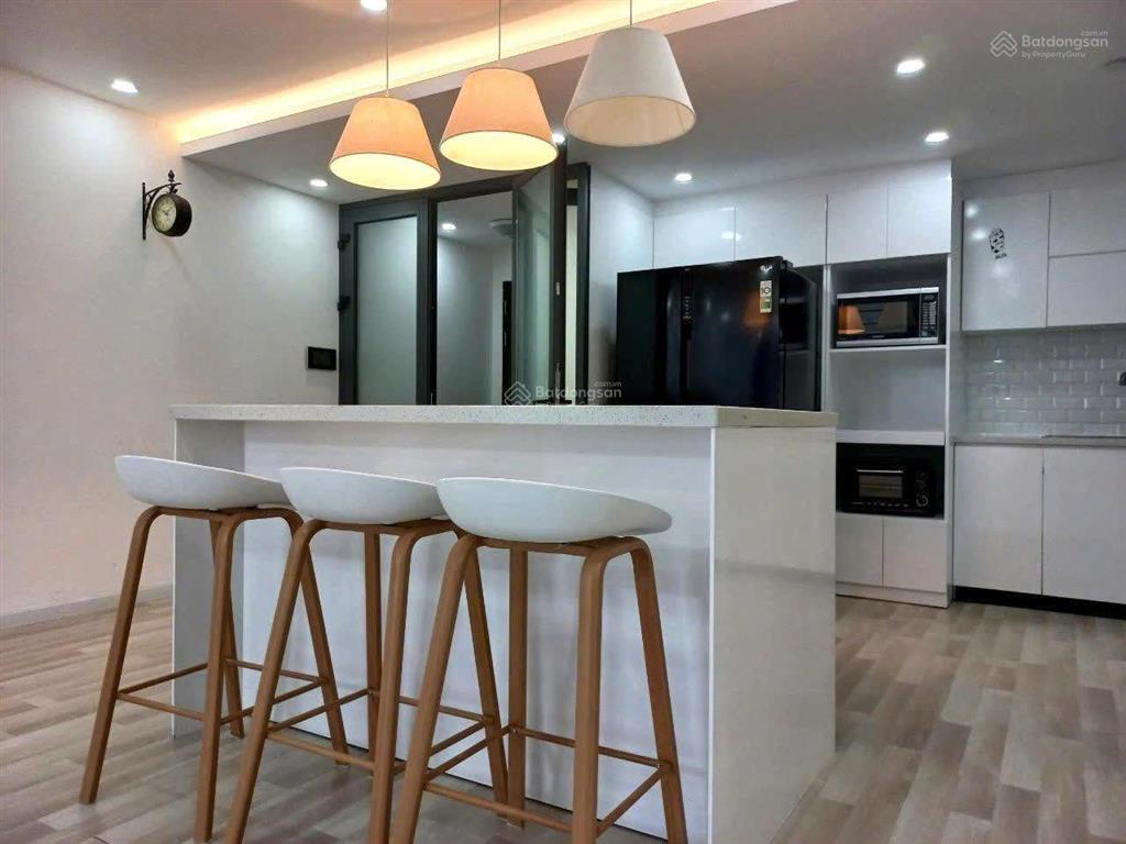 Gấp. chủ gửi bán gấp căn hộ scenic valley 1, 110m2, view hồ bơi, giá 9,5 tỷ