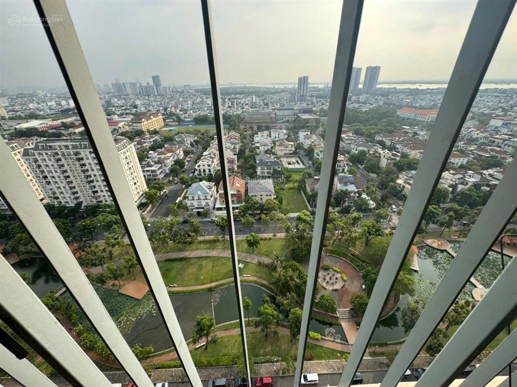Gấp. chủ gửi bán gấp căn hộ nam phúc le jardin, căn góc, lầu 20, view công viên, giá 13 tỷ