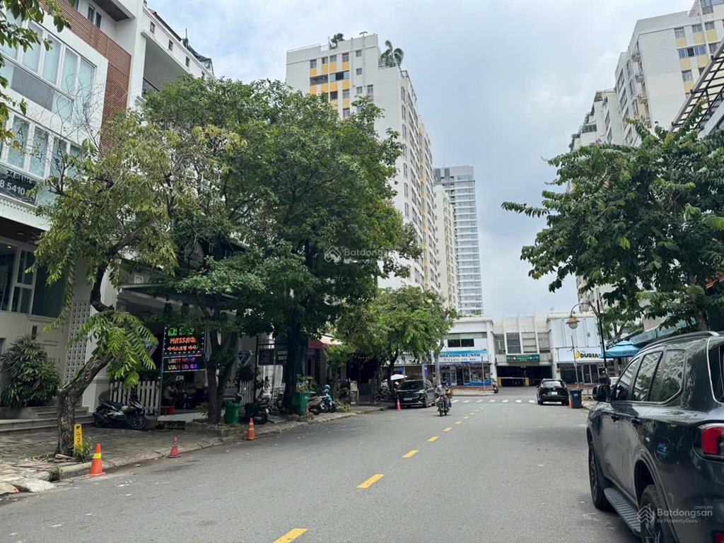 Gấp. chủ gửi bán gấp nhà phố hưng phước 3 đường lê văn thiêm, có thang máy, giá 45 tỷ