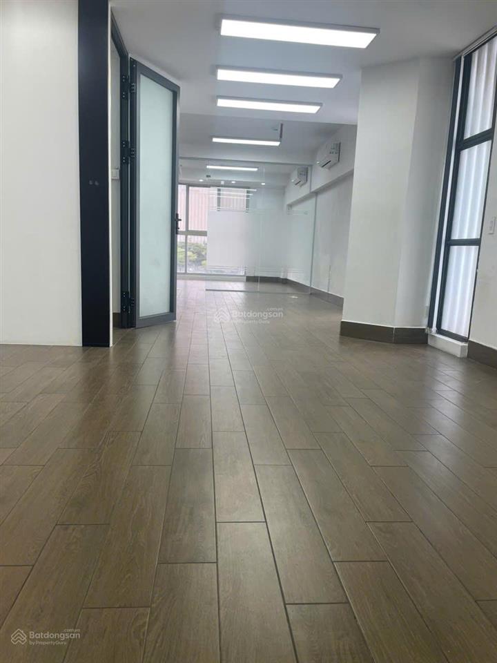 Gấp. chủ thiện chí cho thuê văn phòng mới trung tâm phú mỹ hưng, gần secc, 100m², giá 30tr/th