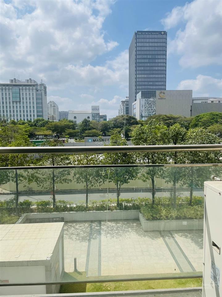 Gấp. chủ thiện chí cho thuê văn phòng mới trung tâm phú mỹ hưng, gần secc, 100m², giá 30tr/th
