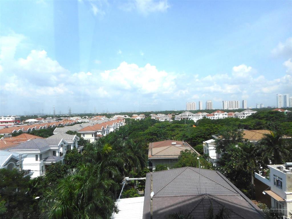 Gấp. giảm giá bán gấp căn hộ 3pn chung cư hưng phúc view biệt thự có ô xe, sổ hồng, giá 9,5 tỷ