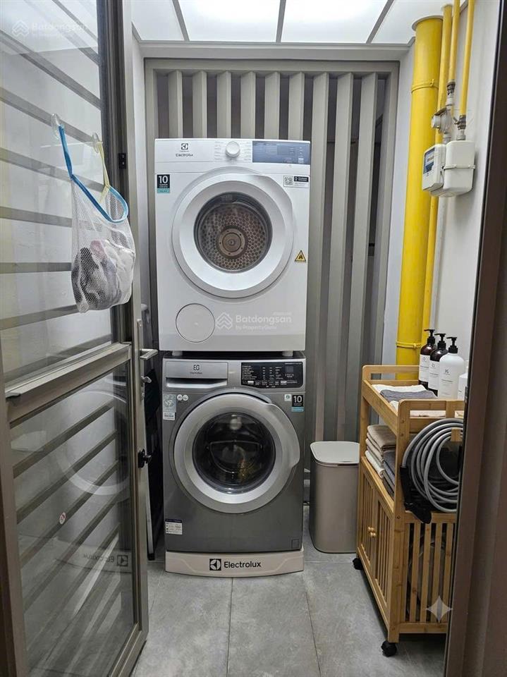 Gấp. chủ gửi bán gấp căn hộ saigon south, 72m2, lầu cao, nhà đẹp, giá 5,2 tỷ tl