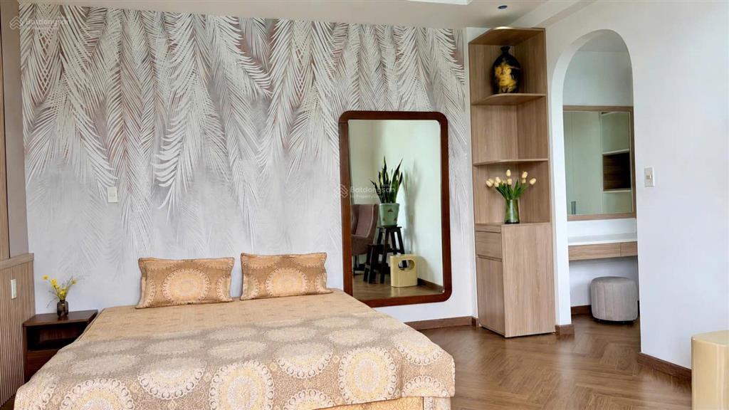 Gấp. chủ gửi cho thuê căn hộ duplex star hill, 130m2, 3pn, giá 45 tr/tháng
