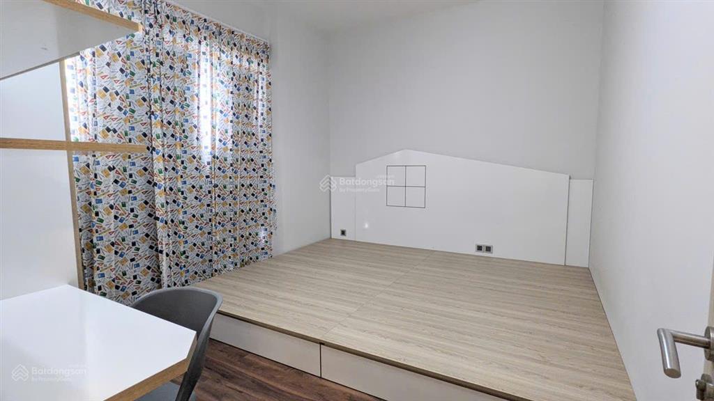 Gấp. chủ gửi bán gấp căn hộ midtown phú mỹ hưng, 110m2, căn góc, 3pn, giá 13 tỷ