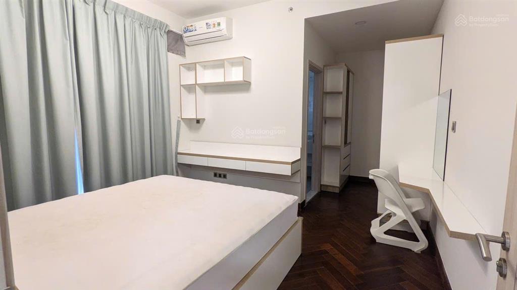 Gấp. chủ gửi bán gấp căn hộ midtown phú mỹ hưng, 110m2, căn góc, 3pn, giá 13 tỷ