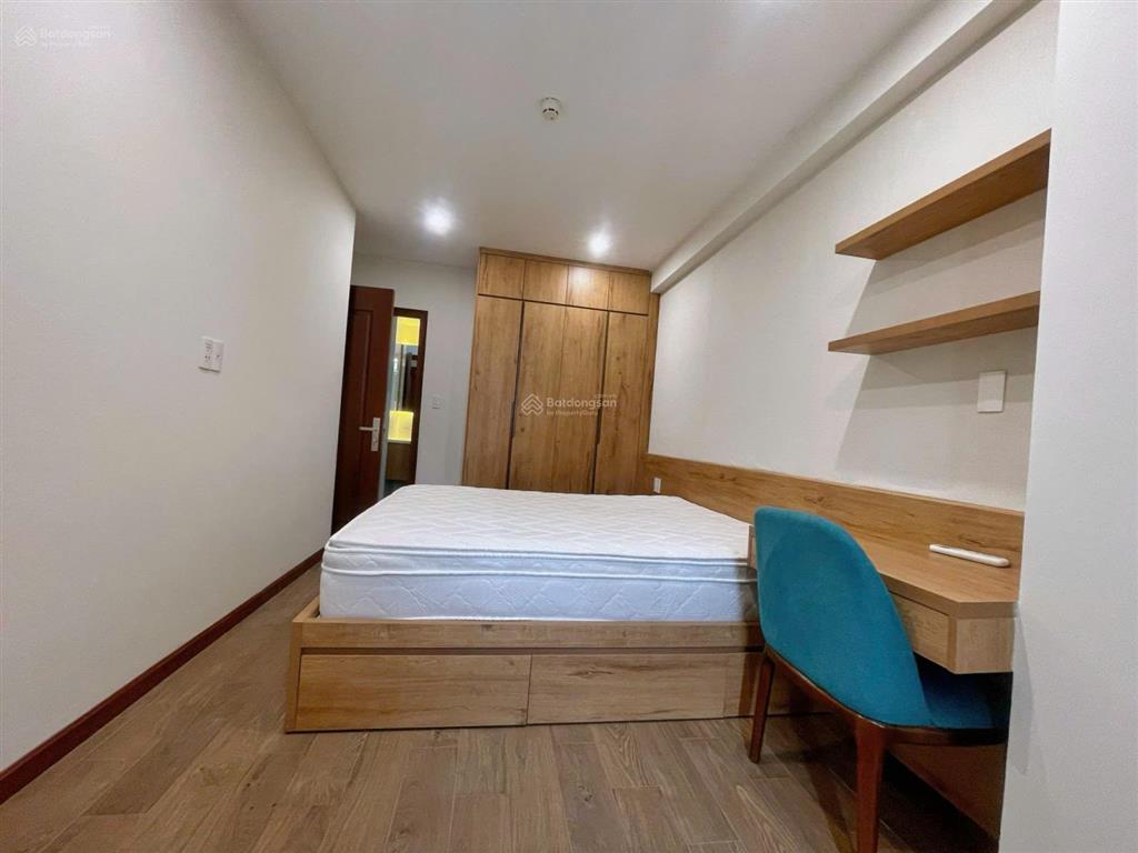 Gấp. chủ gửi bán gấp căn hộ saigon south, căn góc, 3pn, view hồ bơi, lầu cao, giá 7,2 tỷ