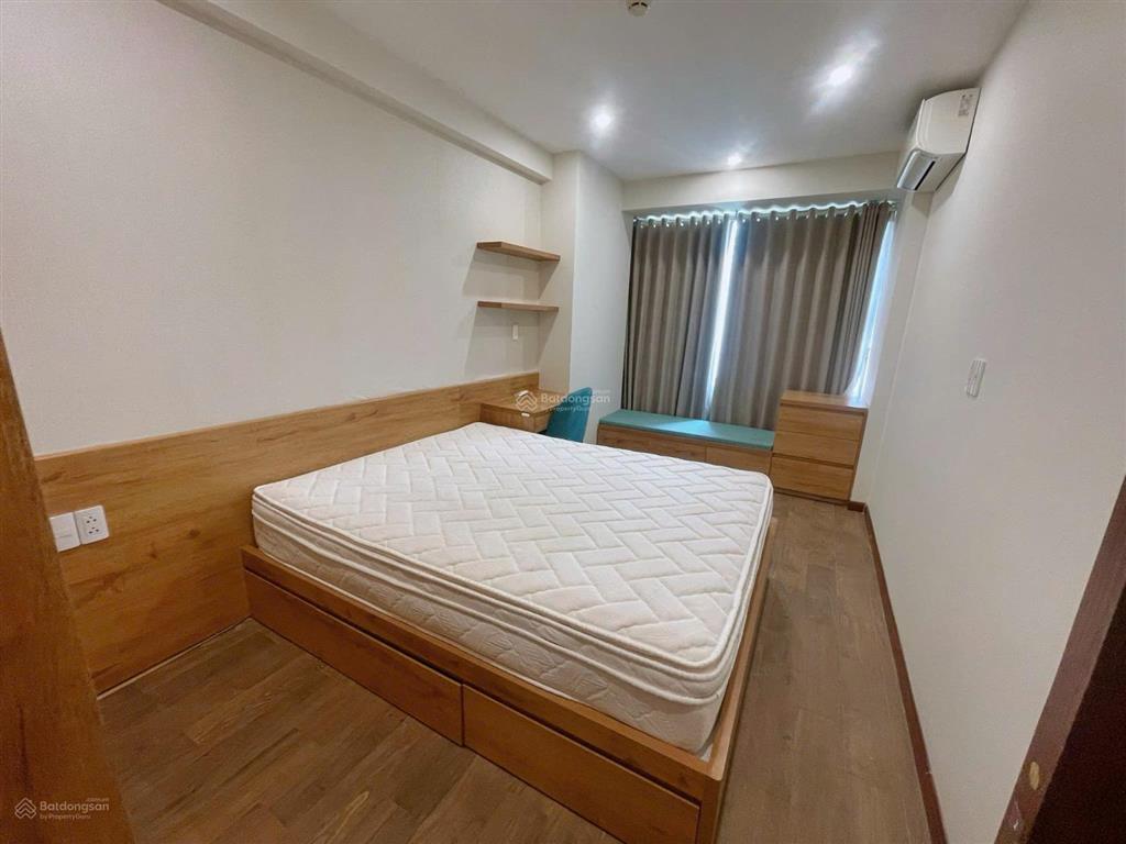 Gấp. chủ gửi bán gấp căn hộ saigon south, căn góc, 3pn, view hồ bơi, lầu cao, giá 7,2 tỷ