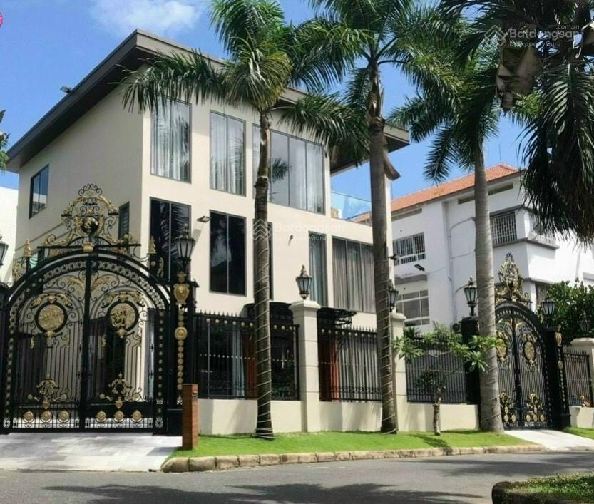 Gấp. chủ thiện chí cho thuê biệt thự phú mỹ hưng có hồ bơi, nội thất cao cấp, giá 160tr/tháng