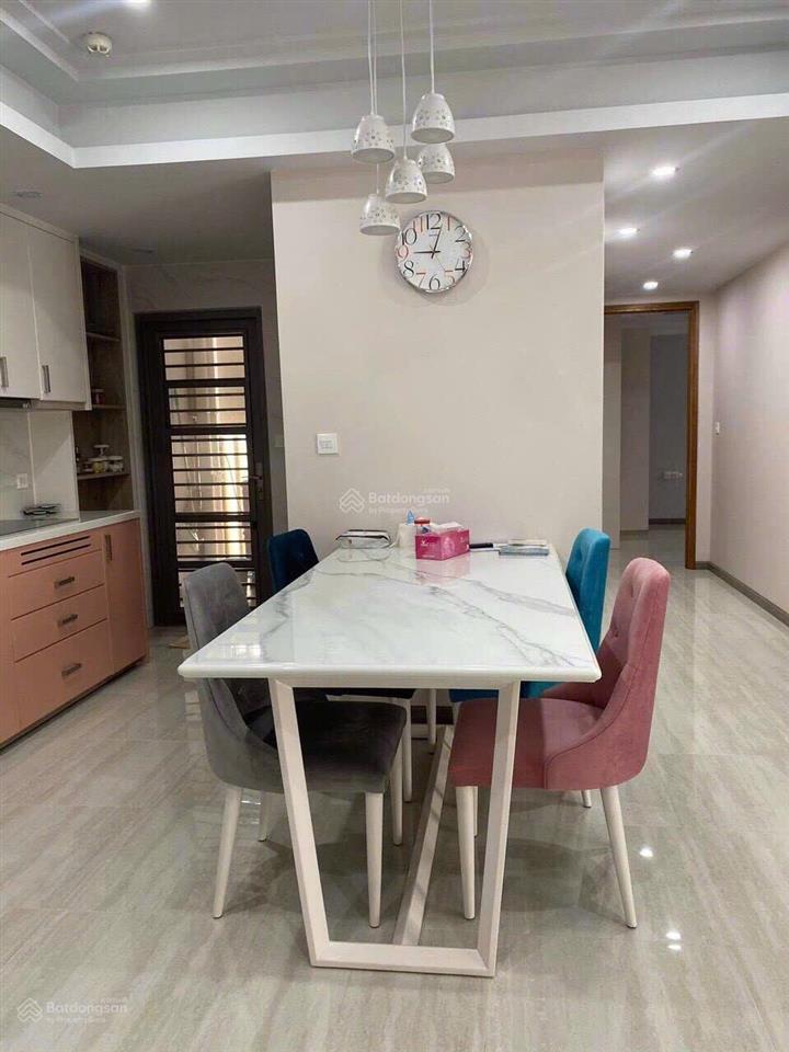 Gấp. chủ gửi bán gấp căn hộ saigon south, 95m2, 2pn, nhà đẹp, giá 7,1 tỷ