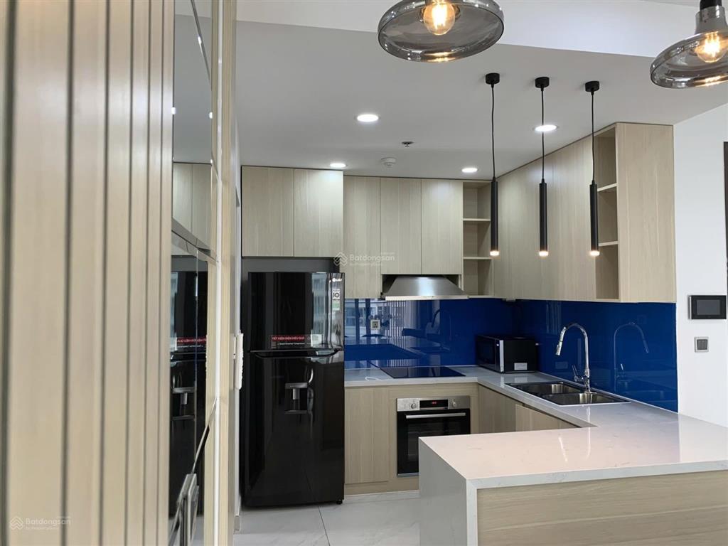 Gấp. chủ gửi cho thuê căn hộ midtown pmh, căn góc, lầu 20, 84m2, nhà đẹp, giá 29tr/tháng
