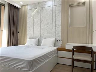 Gấp. chủ gửi cho thuê căn hộ midtown pmh, căn góc, lầu 20, 84m2, nhà đẹp, giá 29tr/tháng