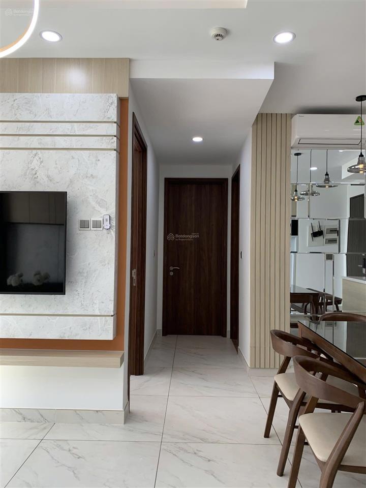 Gấp. chủ gửi cho thuê căn hộ midtown pmh, căn góc, lầu 20, 84m2, nhà đẹp, giá 29tr/tháng