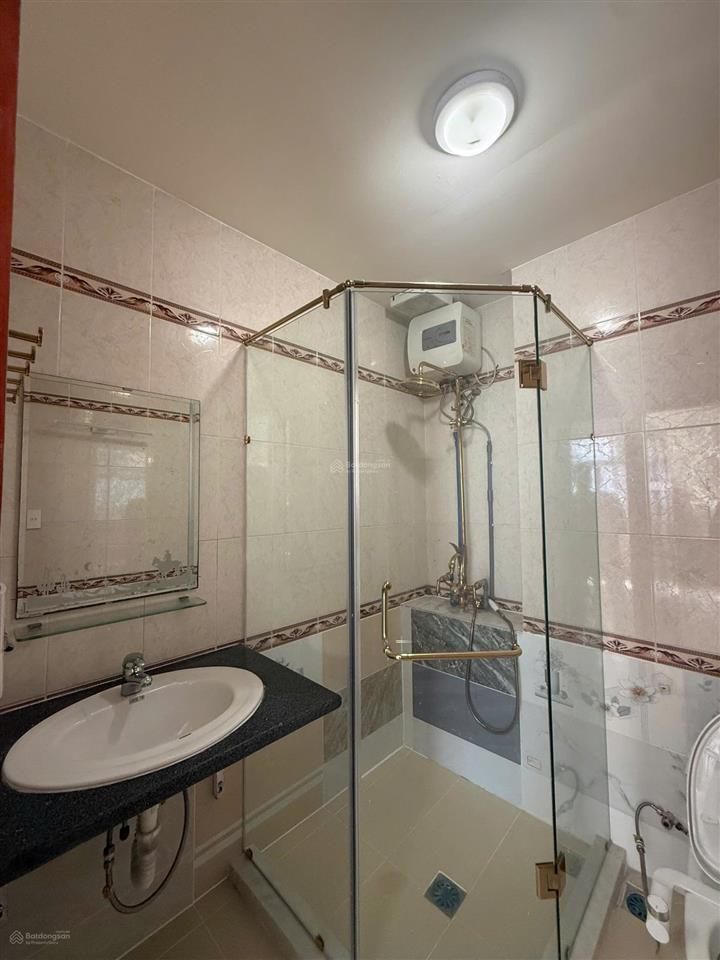 Gấp. chủ gửi cho thuê biệt thự mặt đường phạm thái bường phú mỹ hưng, giá 65tr/tháng