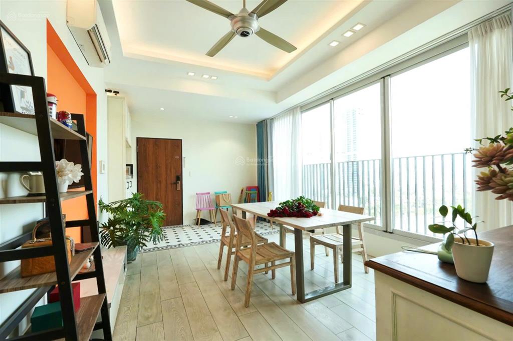 Gấp. chủ gửi bán gấp căn hộ star hill, lầu cao, nhà đẹp, giá 10,5 tỷ